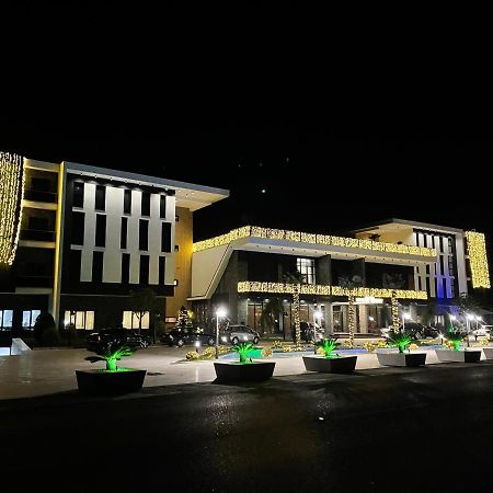 Deluxe Resort And Spa Koplik Exterior photo
