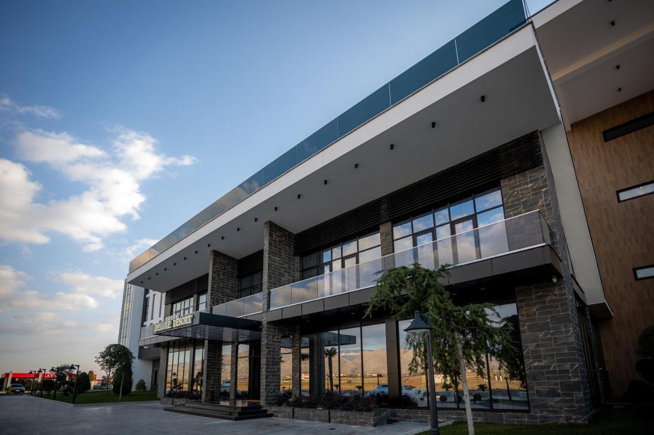 Deluxe Resort And Spa Koplik Exterior photo